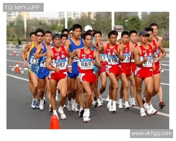 竞走选手如何通过步伐调整提升比赛表现与技巧的全面分析与探讨