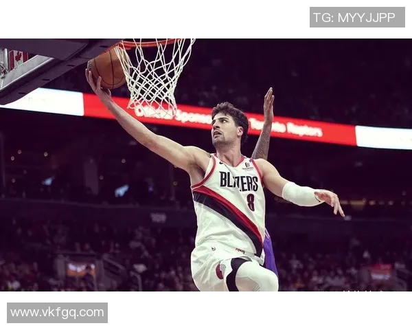 开拓者队淘汰黄蜂,顺利晋级季后赛:不屈不挠的战士在赛场上书写新篇章 开拓者队淘汰黄蜂,顺利晋级季后赛:不屈不挠的战士在赛场上书写新篇章