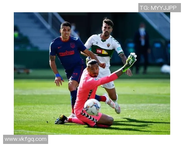 皇马客场逆转比分，巴萨领先优势缩小：西甲争冠形势再现悬念